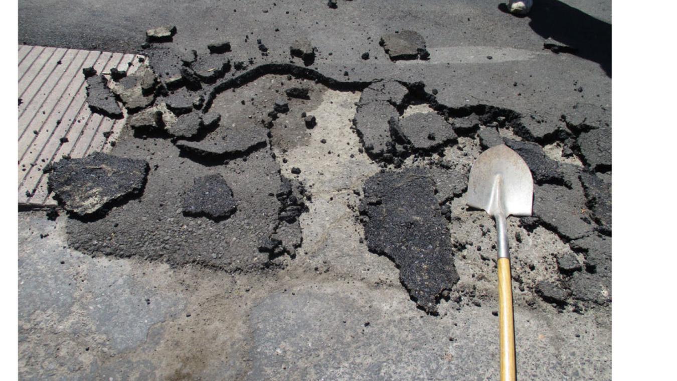 Arizona revokes license of paving contractor who did shoddy work in Tucson